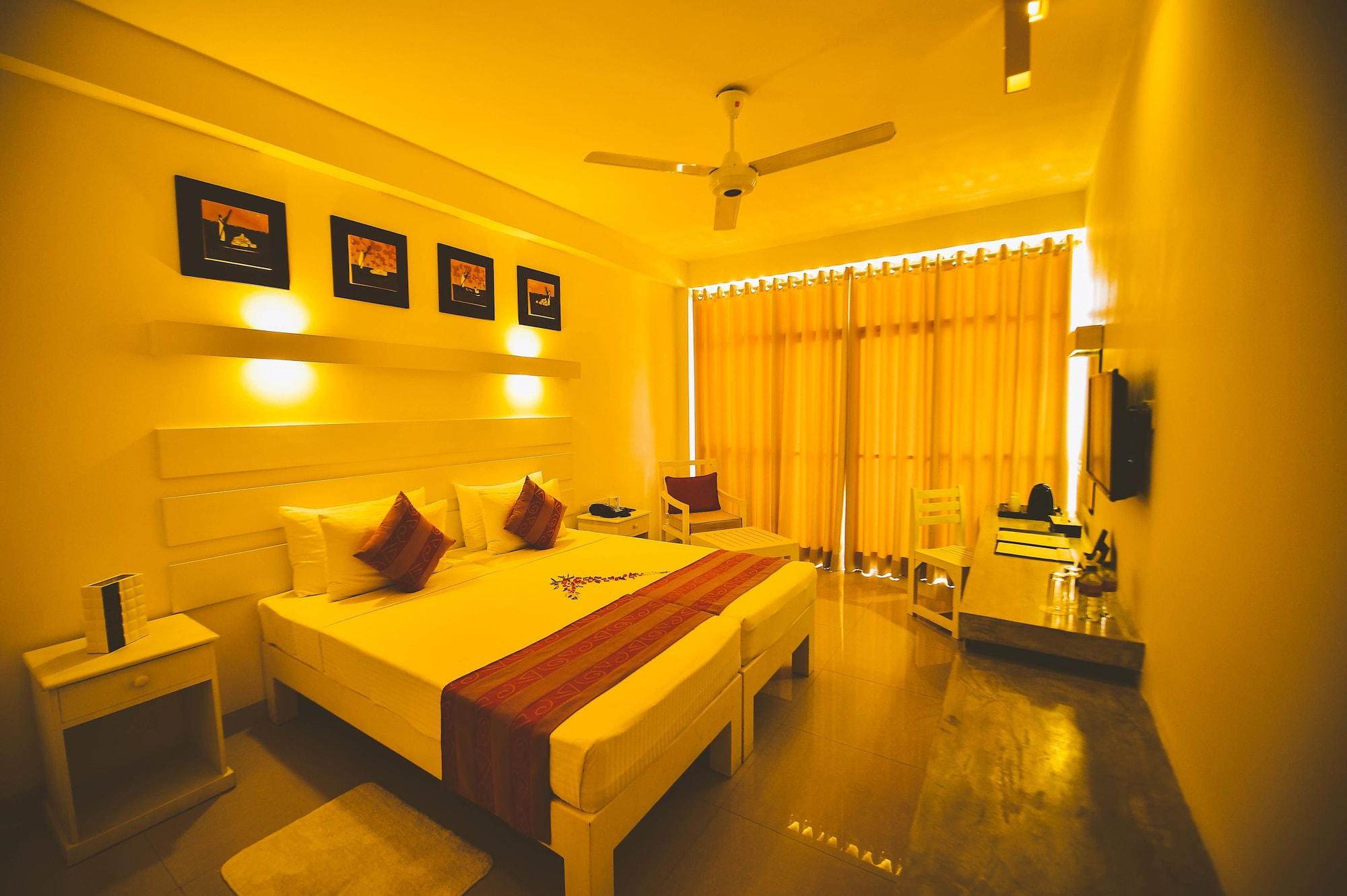Beacon Beach Hotel Negombo Eksteriør bilde