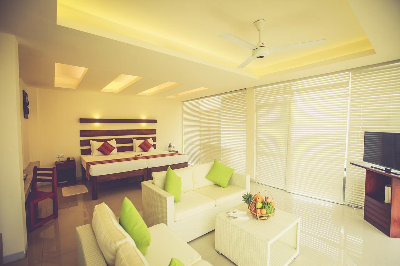 Beacon Beach Hotel Negombo Eksteriør bilde