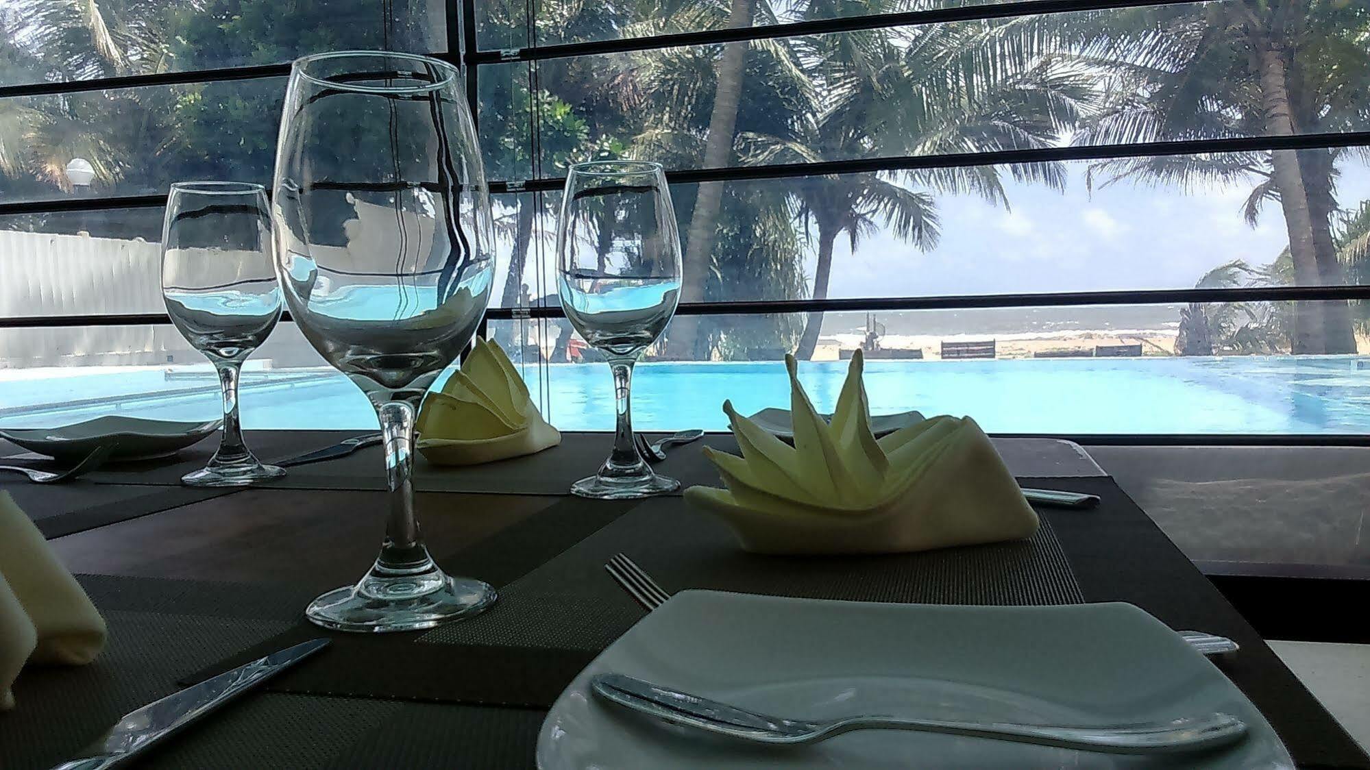 Beacon Beach Hotel Negombo Eksteriør bilde
